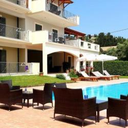 Imagine pentru Hotel Eleana Cazare - Litoral Nikiana la hoteluri de 3* stele 2027