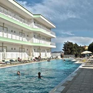 poza Hotel Chrissy's Paradise (Ex Nicolas Villas)