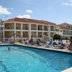 Imagine pentru Village Inn Studios & Family Apartments Cazare - Litoral Laganas la hoteluri cu All inclusive 2026