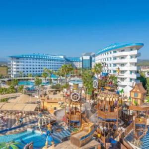 poza Hotel Crystal Admiral Aqua Collection
