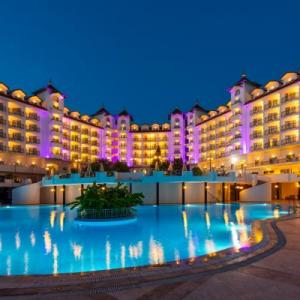 poza Hotel Serenis