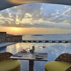 Imagine pentru Mykonos Cazare + Autocar - Grecia la hoteluri cu Pensiune completa 2027