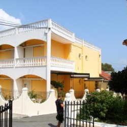 Imagine pentru Bella Vista Beach Hotel & Studios Cazare + Autocar - Benitses 2025