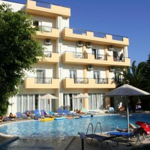 poza Hotel Castro