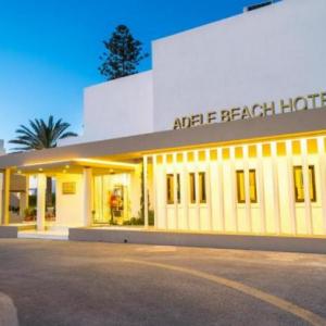 poza Hotel Adele Beach