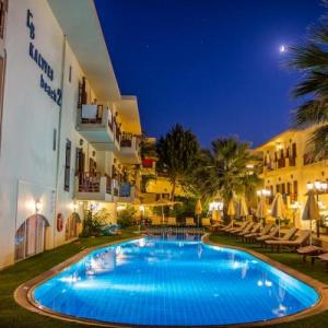 poza Hotel Kalyves Beach