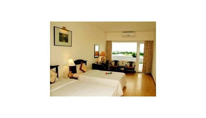 Century Riverside Hotel Hue poza 5