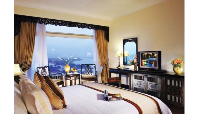 Imperial Hotel Hue poza 11