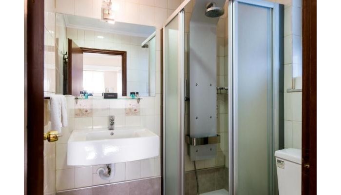 Hotel Terinikos poza 12