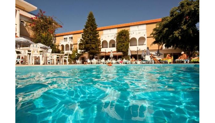 Kassandra Family Aparthotel poza 1