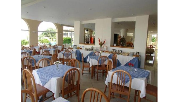 Summerland Hotel & Bungalows poza 7