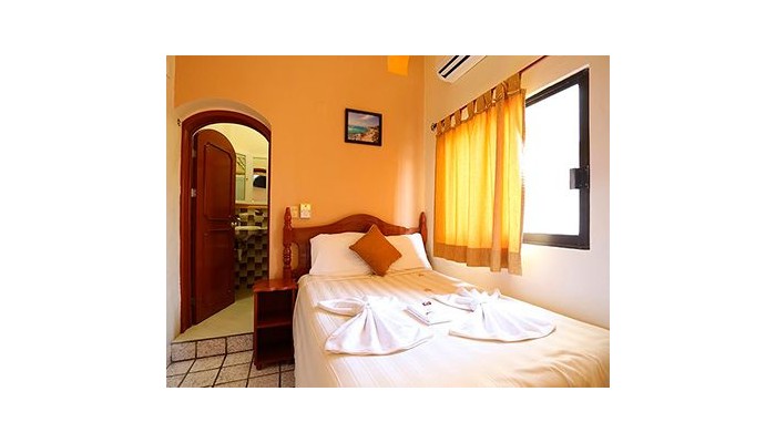 Hotel Bucaneros poza 5