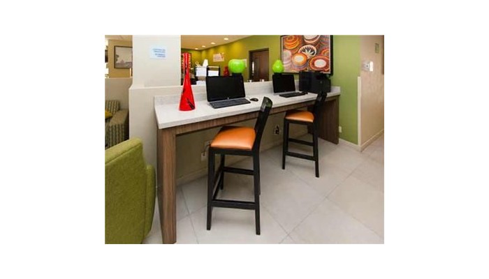 Hotel Holiday Inn Express Guadalajara Aeropuerto poza 1