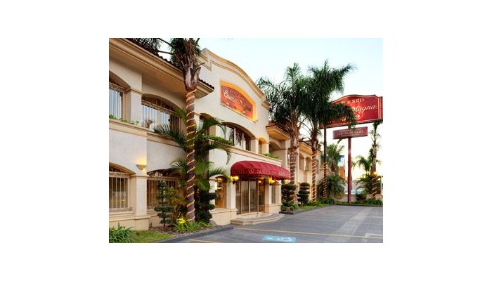 Hotel & Suites Quinta Magna poza 0