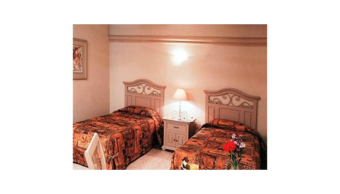 Hotel & Suites Quinta Magna poza 4