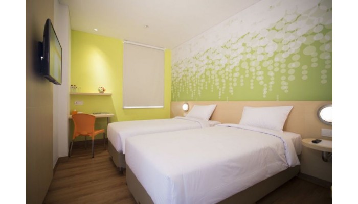 Yello Hotel Jemursari poza 2