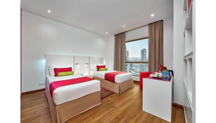 Ramada Hotel Suites & Apartments By Wyndham Dubai Jbr poza 13