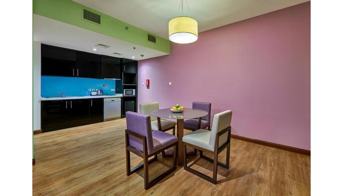 Ramada Hotel Suites & Apartments By Wyndham Dubai Jbr poza 16