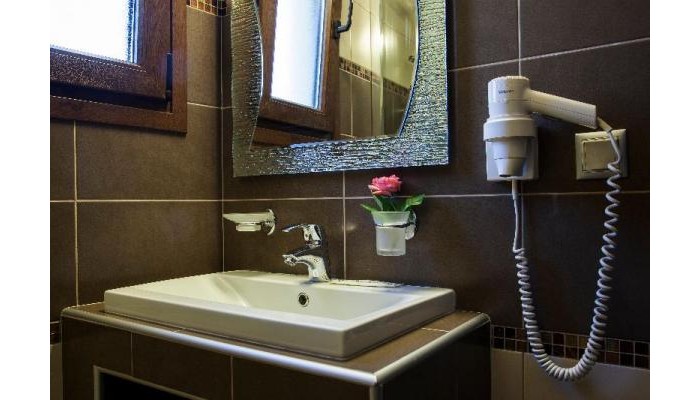 Meteoritis Hotel poza 3