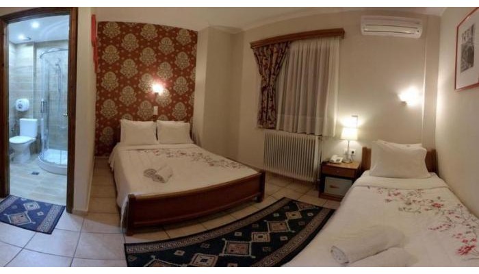 Tsikeli Hotel poza 2