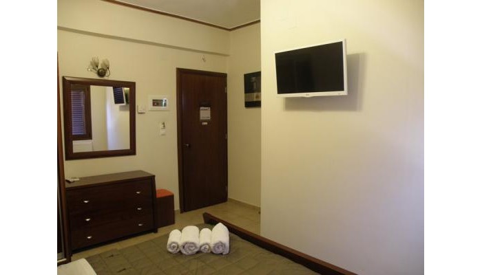 Tsikeli Hotel poza 6