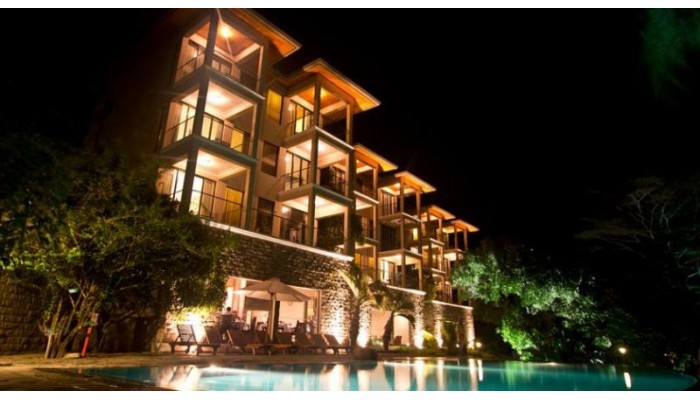 Randholee Luxury Resort poza 0