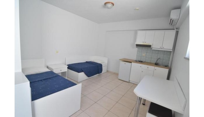 Evripides Village poza 2