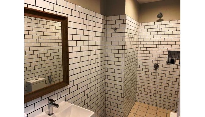 Hotel Room Actually poza 15