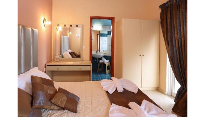 Rebecca's Village poza 5