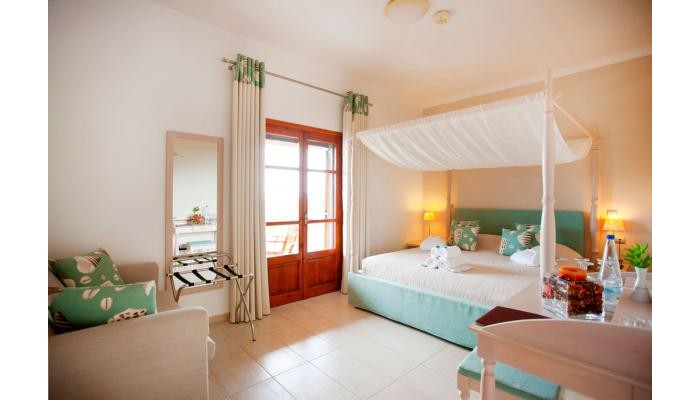 Magic Hotel poza 16