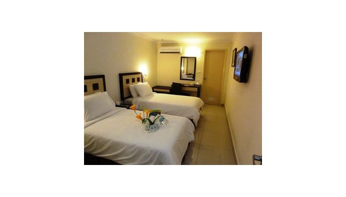 Hotel Corona Inn poza 2