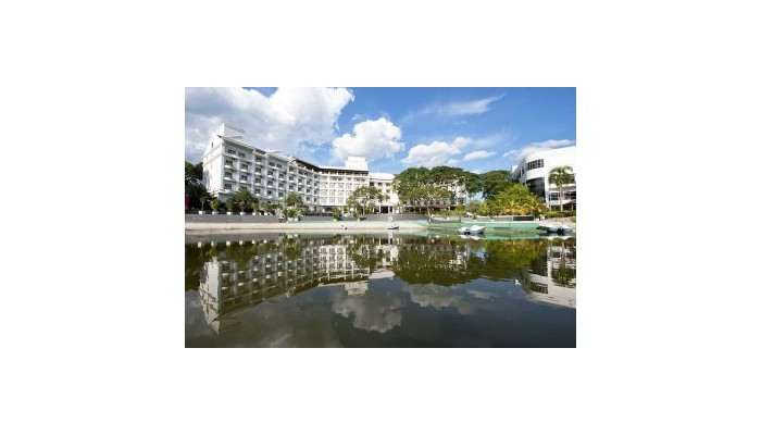 Hotel Flamingo By The Lake poza 0