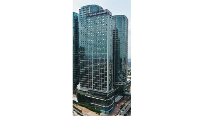 V E Hotel & Residence poza 6