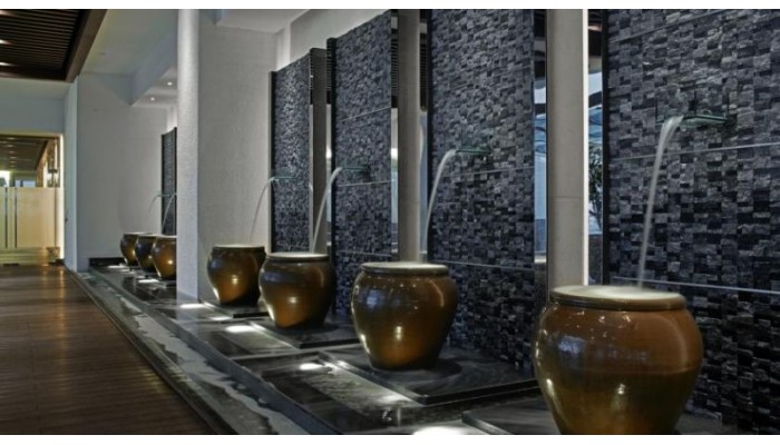 V E Hotel & Residence poza 1