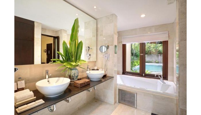 Legian Beach Hotel poza 6