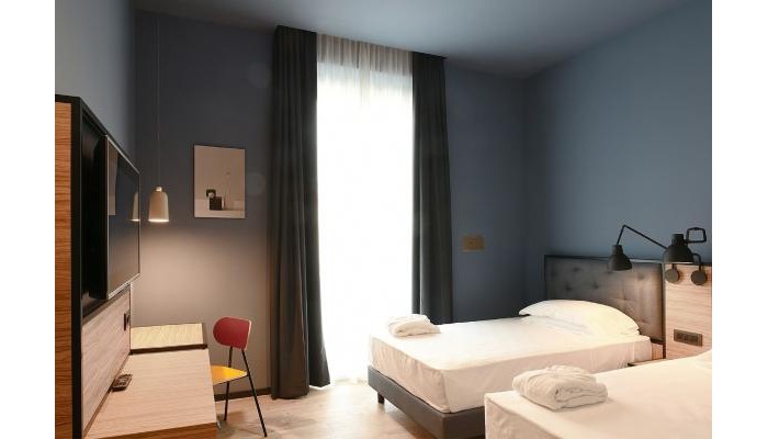 The Poet Hotel poza 7