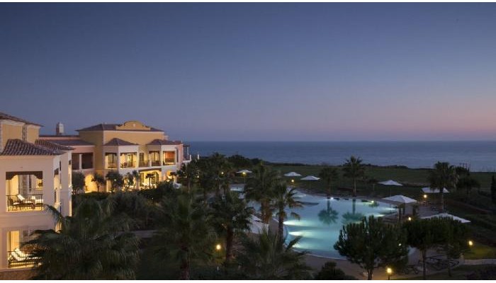 Cascade Lifestyle Wellness Resort poza 3