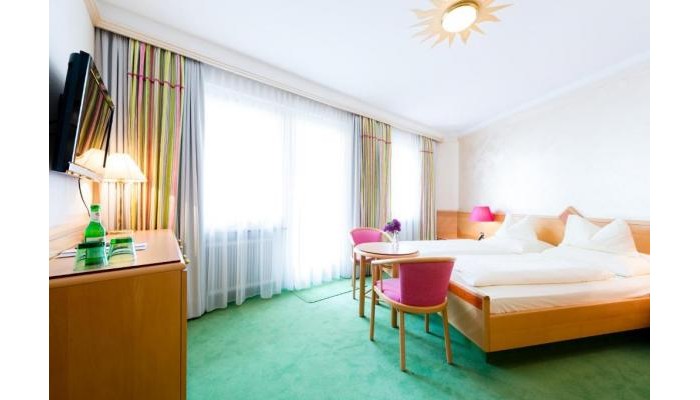 Hotel Schrofenstein poza 5