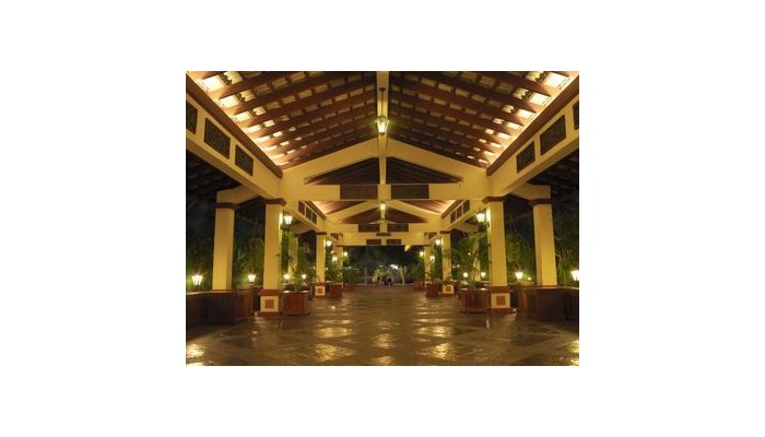 Holiday Villa Beach Resort & S poza 1