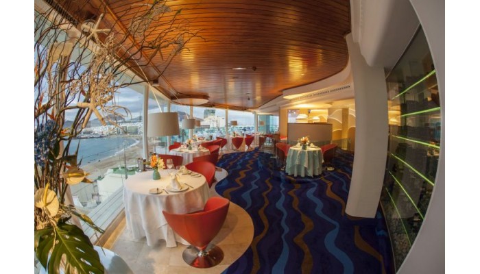 Bull Hotel Reina Isabel poza 1