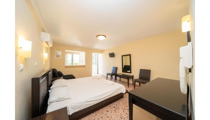 Lorenzo House Apartments poza 6