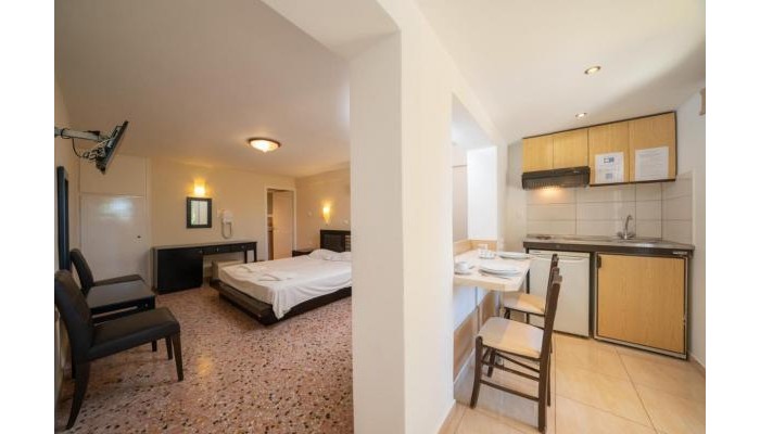 Lorenzo House Apartments poza 7