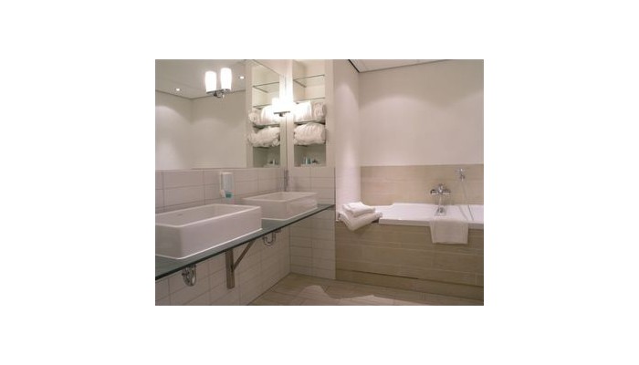 Oranje Hotel Leeuwarden - Hampshire Eden poza 5