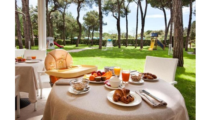 Aparthotel La Pineta poza 5