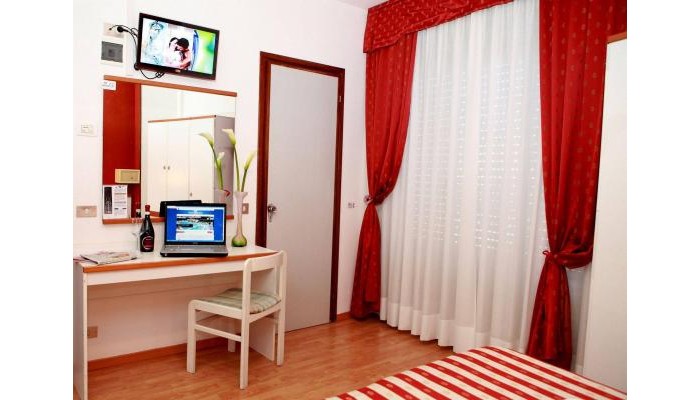 Hotel American poza 1