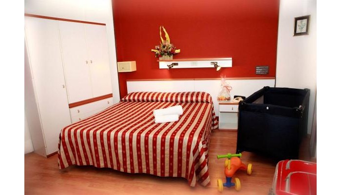 Hotel American poza 2