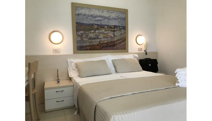 Hotel Cristina poza 1