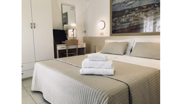 Hotel Cristina poza 0