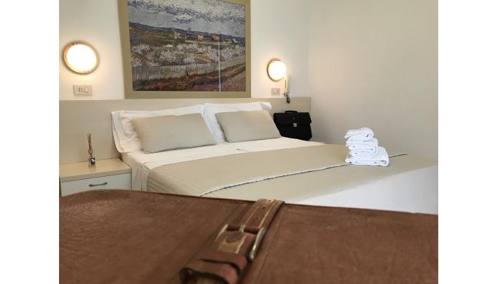 Hotel Cristina poza 4