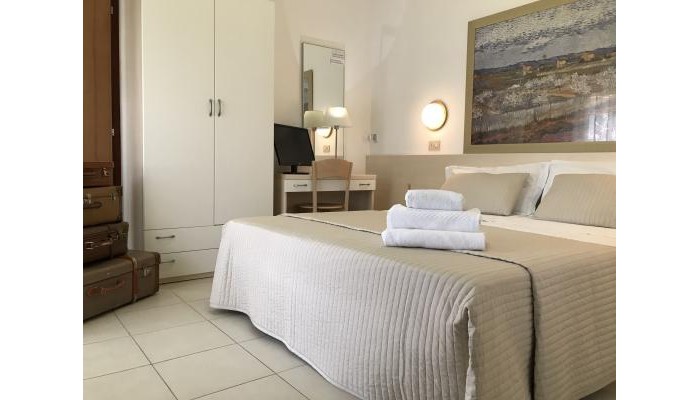 Hotel Cristina poza 5